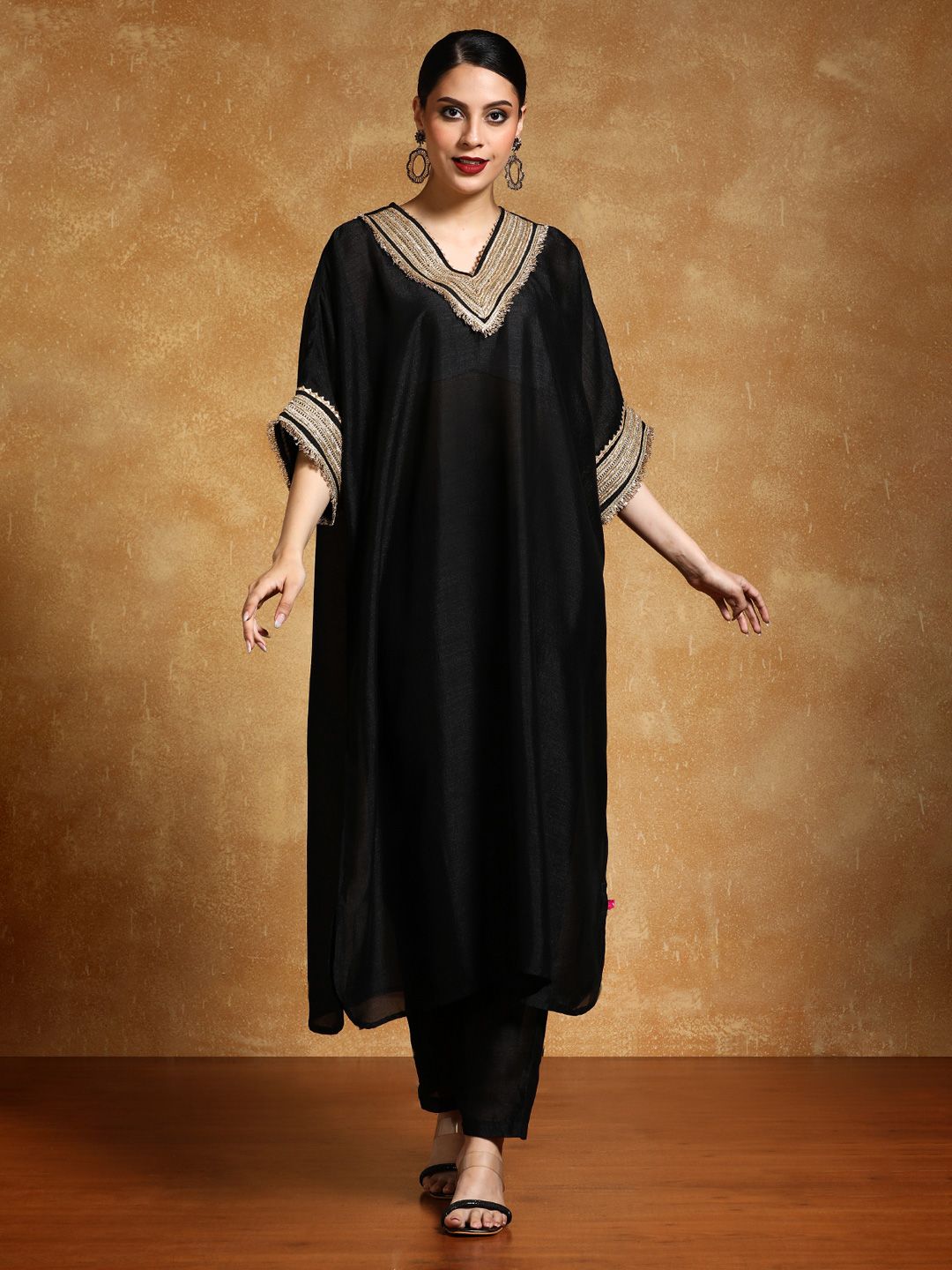 Dhiyona VA Women's Ethnic Motifs Yoke Design Regular Kurta with Trousers