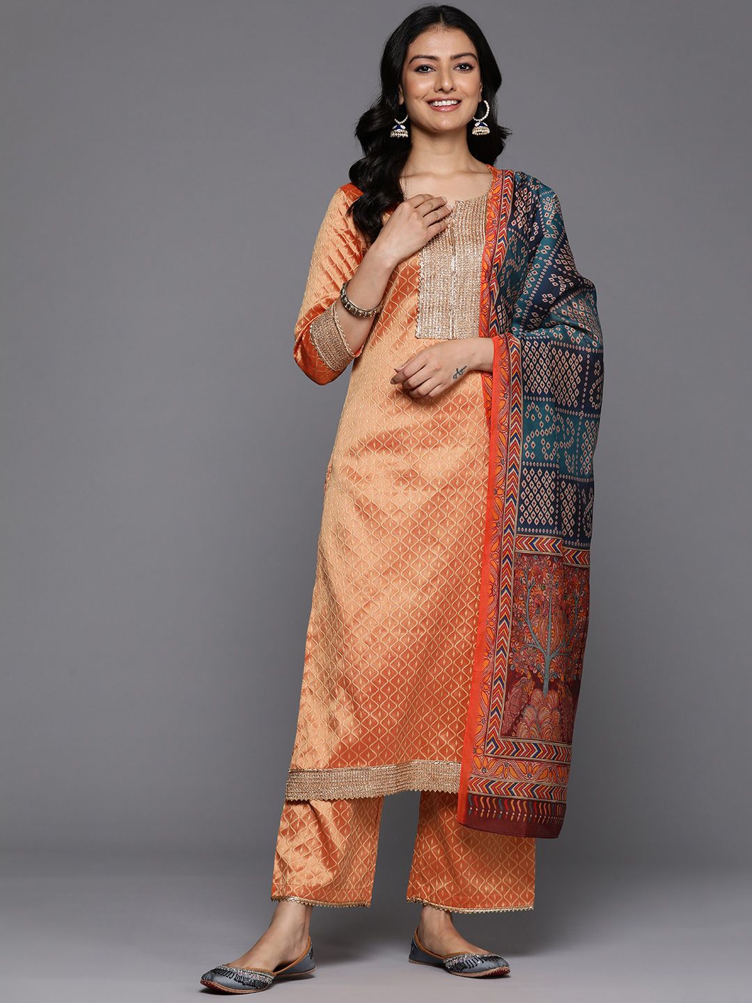 Dhiyona VA Women'sJacquard Zari Kurta with Trousers & With Dupatta