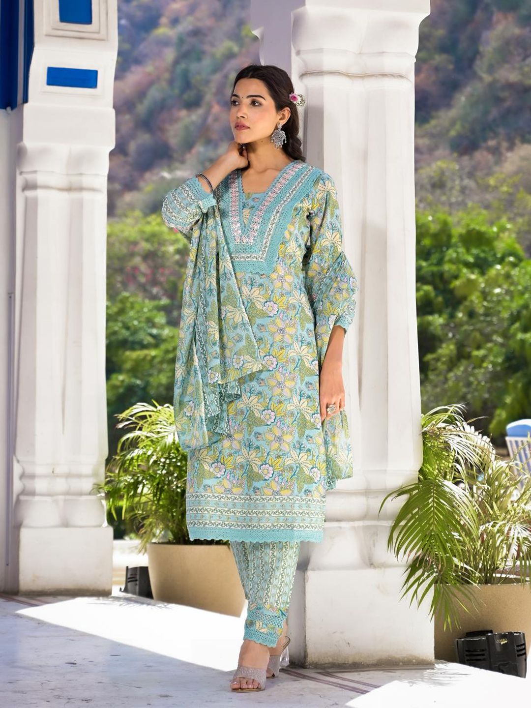 Dhiyona VA Women'sFloral Printed Regular Mirror Work Pure Cotton Kurta With Trouser & Dupatta