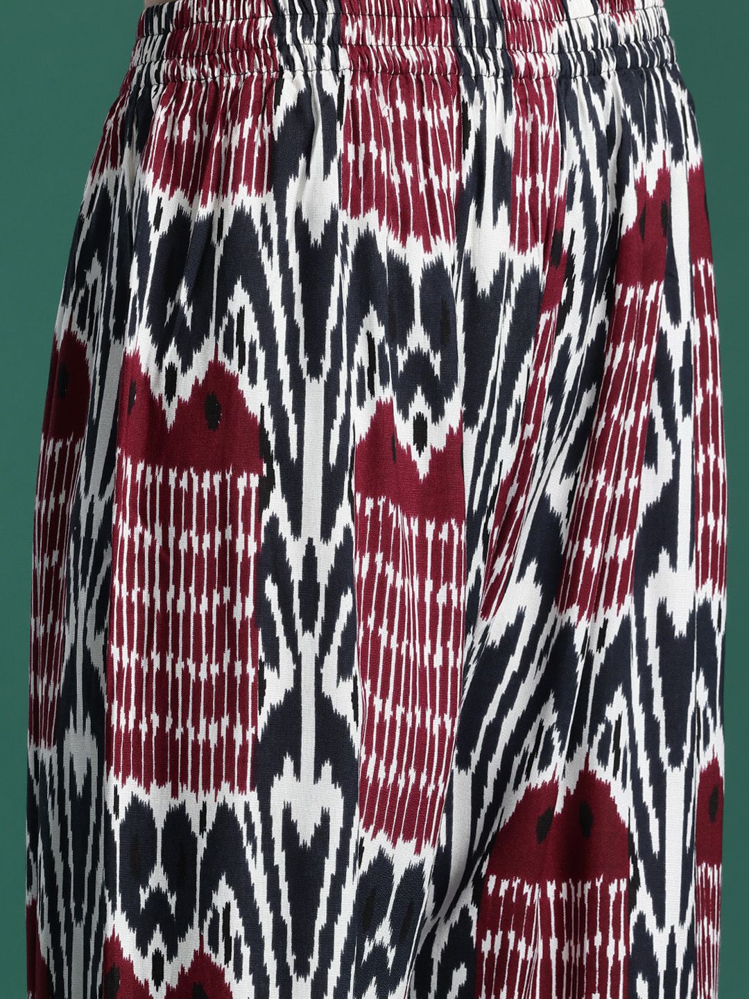 Dhiyona IE Printed Regular Kurta with Palazzos