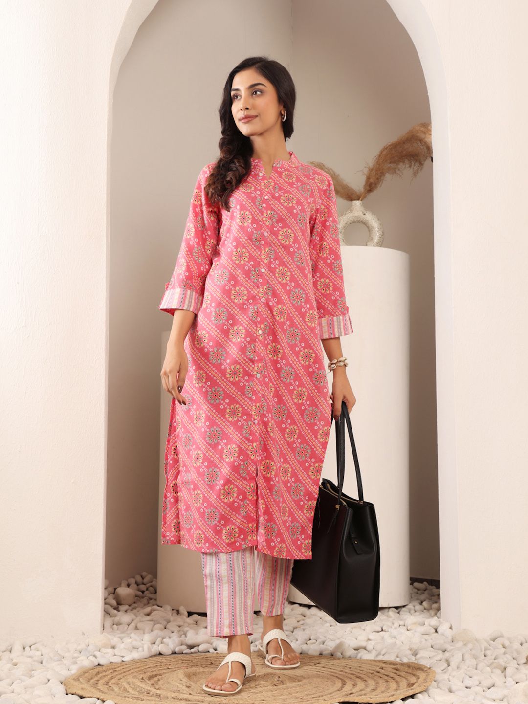 Dhiyona VA Women'sBandhani Printed Mandarin Collar Straight Kurta With Trouser