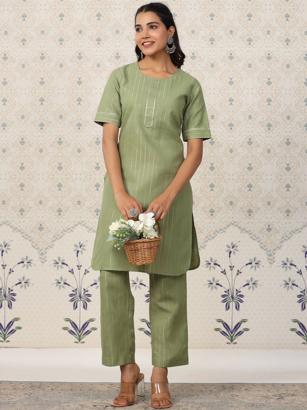 Dhiyona OD Striped Regular Gotta Patti Kurta With Trousers