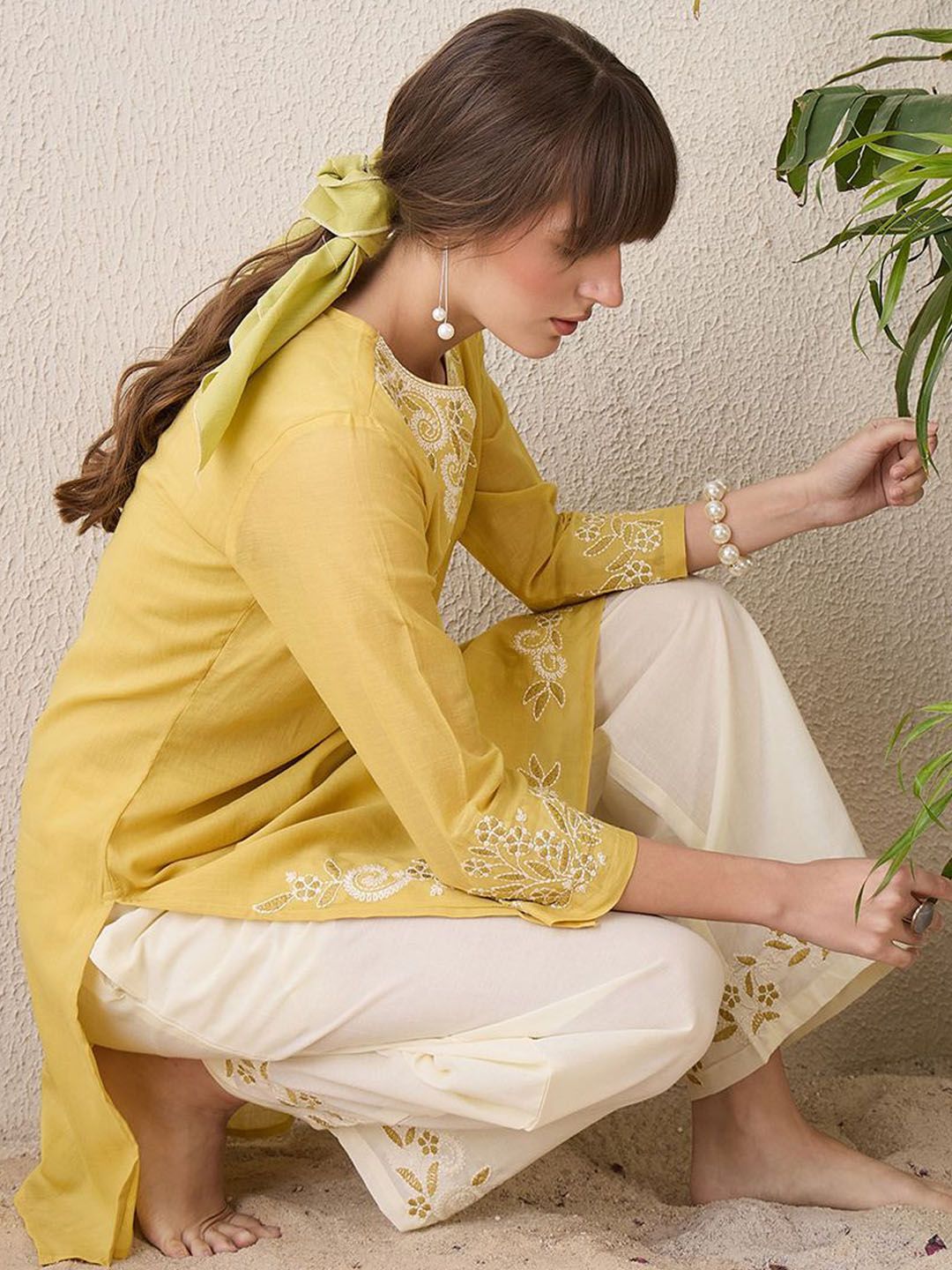 Floral Embroidered Notch Neck Pure Cotton Straight Kurta With Trousers