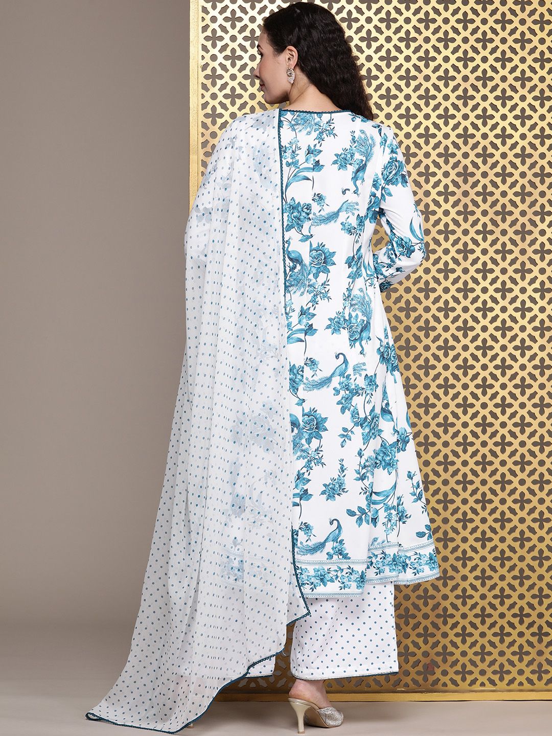 Dhiyona PD Women Women Jashn Floral Printed Kurta With Palazzos & Dupatta