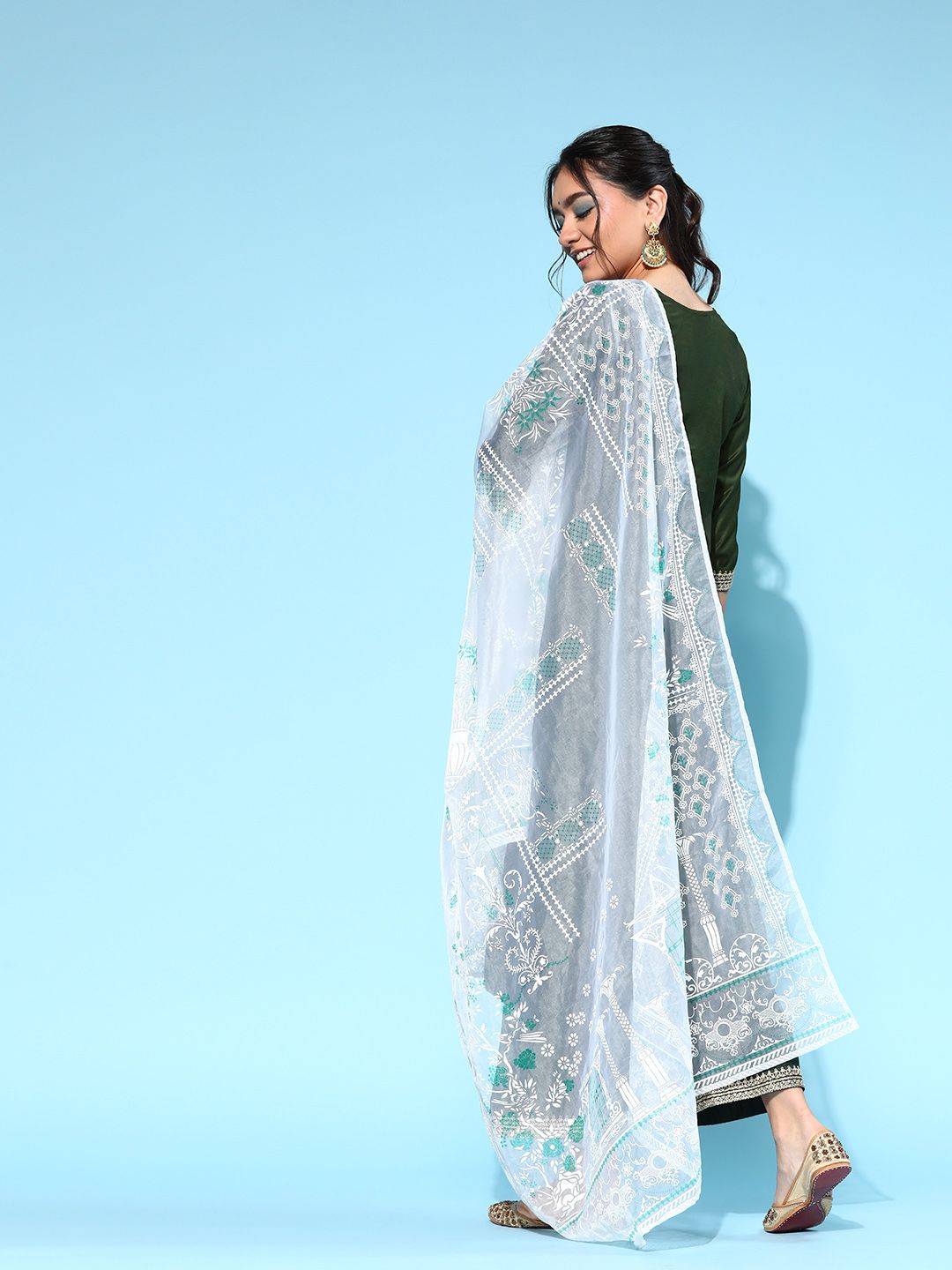 Women Green Embroidered Regular Sequinned Liva Kurta with Palazzos & With Dupatta