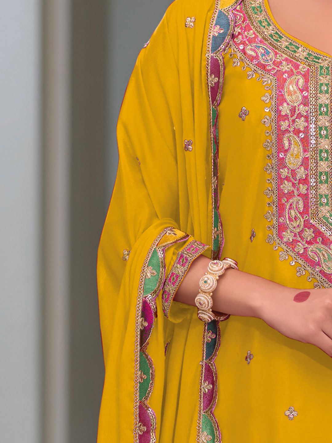 Dhiyona IE Ethnic Motifs Embroidered Round Neck Zari Straight Kurta With Palazzos & Dupatta