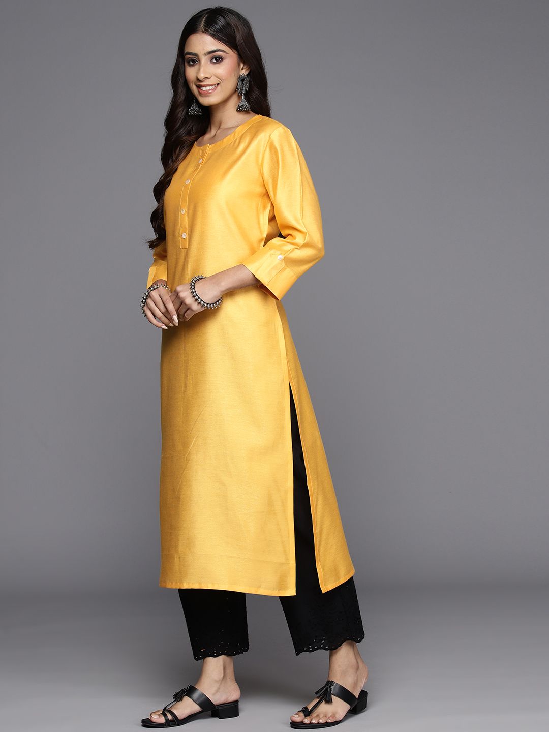 Dhiyona IE Women Striped Liva Kurta