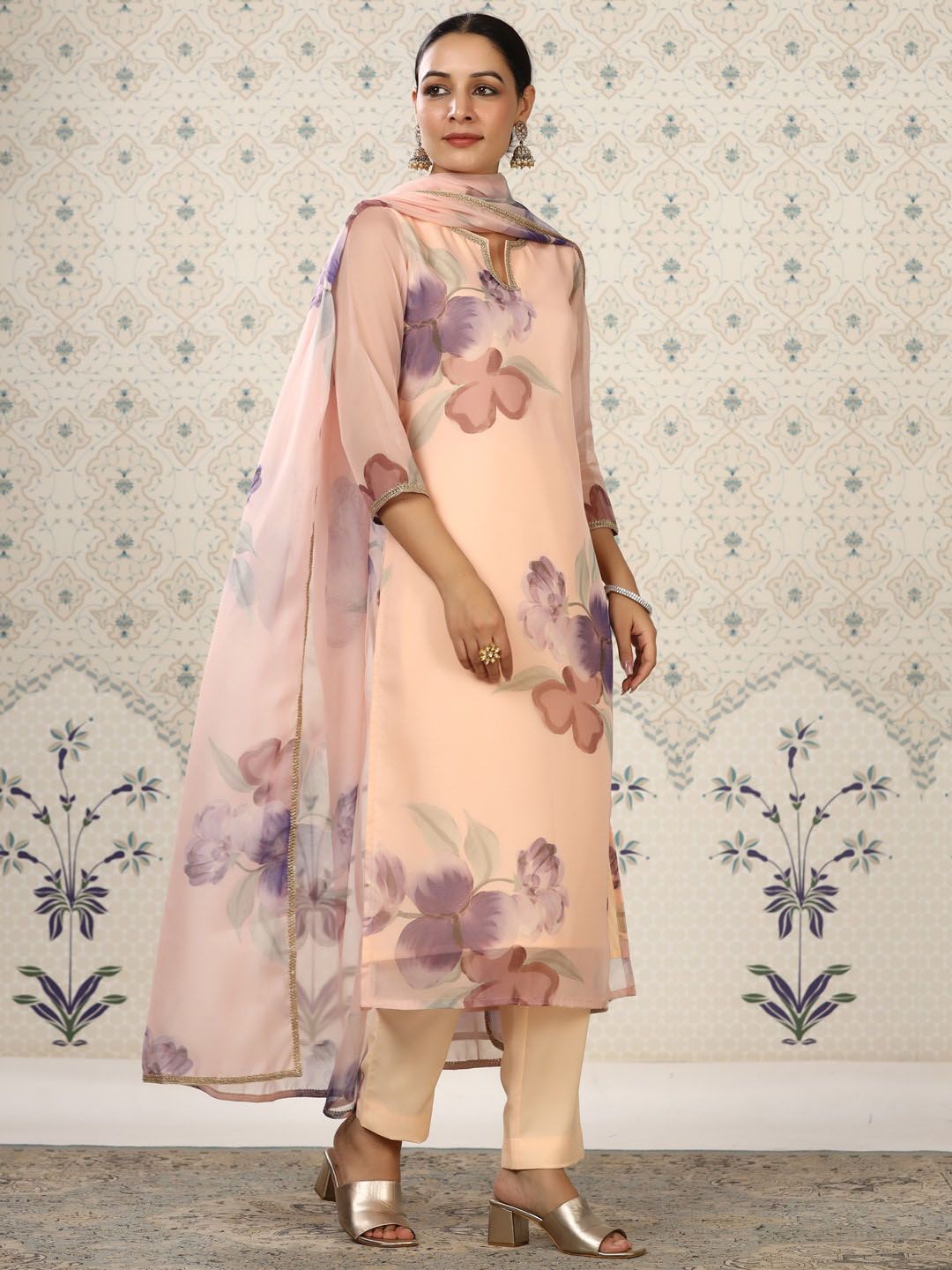 Dhiyona OD Floral Printed Regular Kurta With Trousers & Dupatta