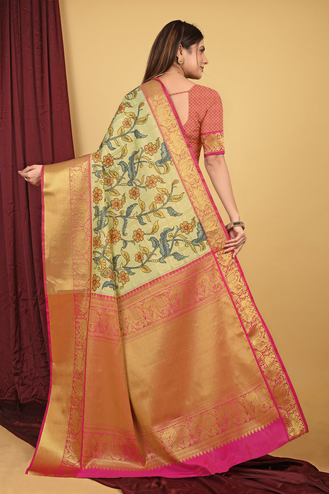 Dhiyona GR Women's Pista Green Kalamkari Silk Saree