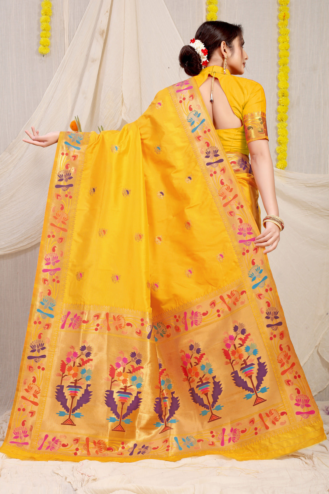 Dhiyona GR Women's Lotus Yellow Zari Paithani Silk Saree