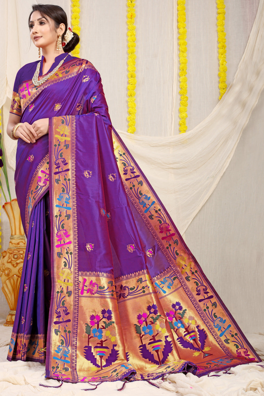 Dhiyona GR Women's Lotus Purple Zari Paithani Silk Saree