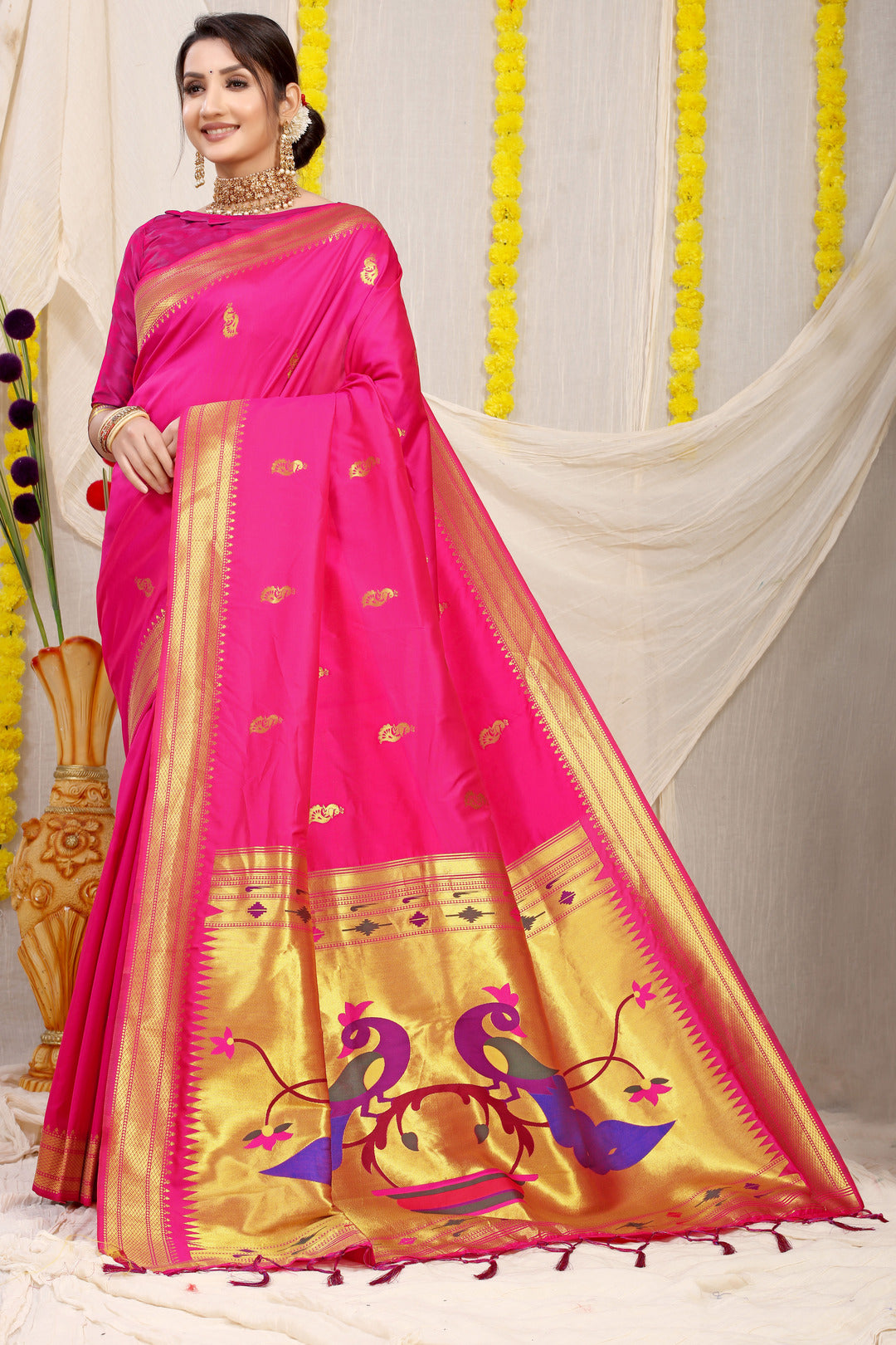 Dhiyona GR Women's Gol Mor Fuchsia Pink Zari Paithani Silk Saree