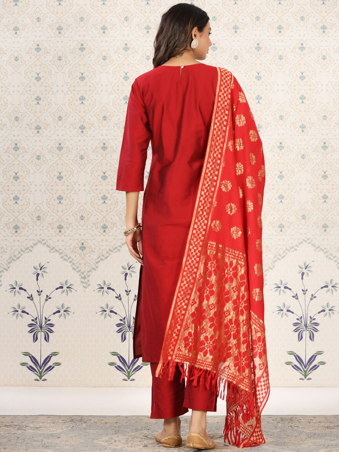 Dhiyona OD Floral Yoke Design Kurta With Trousers & Dupatta