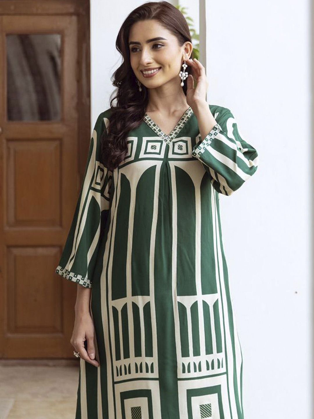Dhiyona IE Geometric Printed Kurta with Palazzos