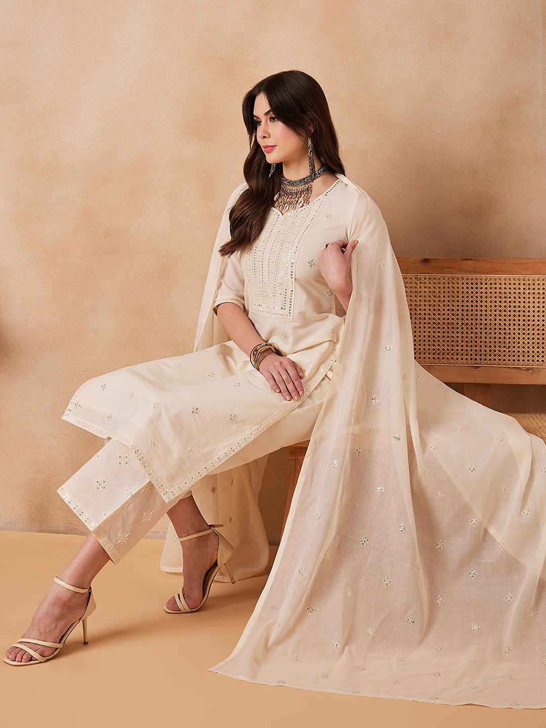 Dhiyona PD Women Floral Embroidered Pure Cotton Straight Kurta With Trouser & Dupatta
