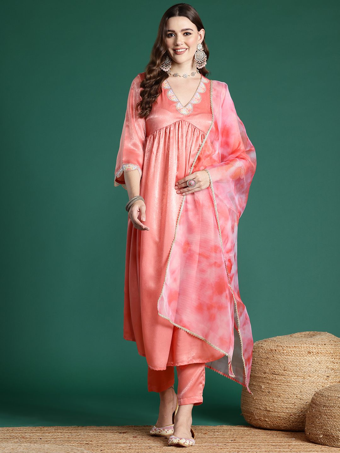 Dhiyona SN Women's Empire Sequinned Sheen Kurta Set With Dupatta
