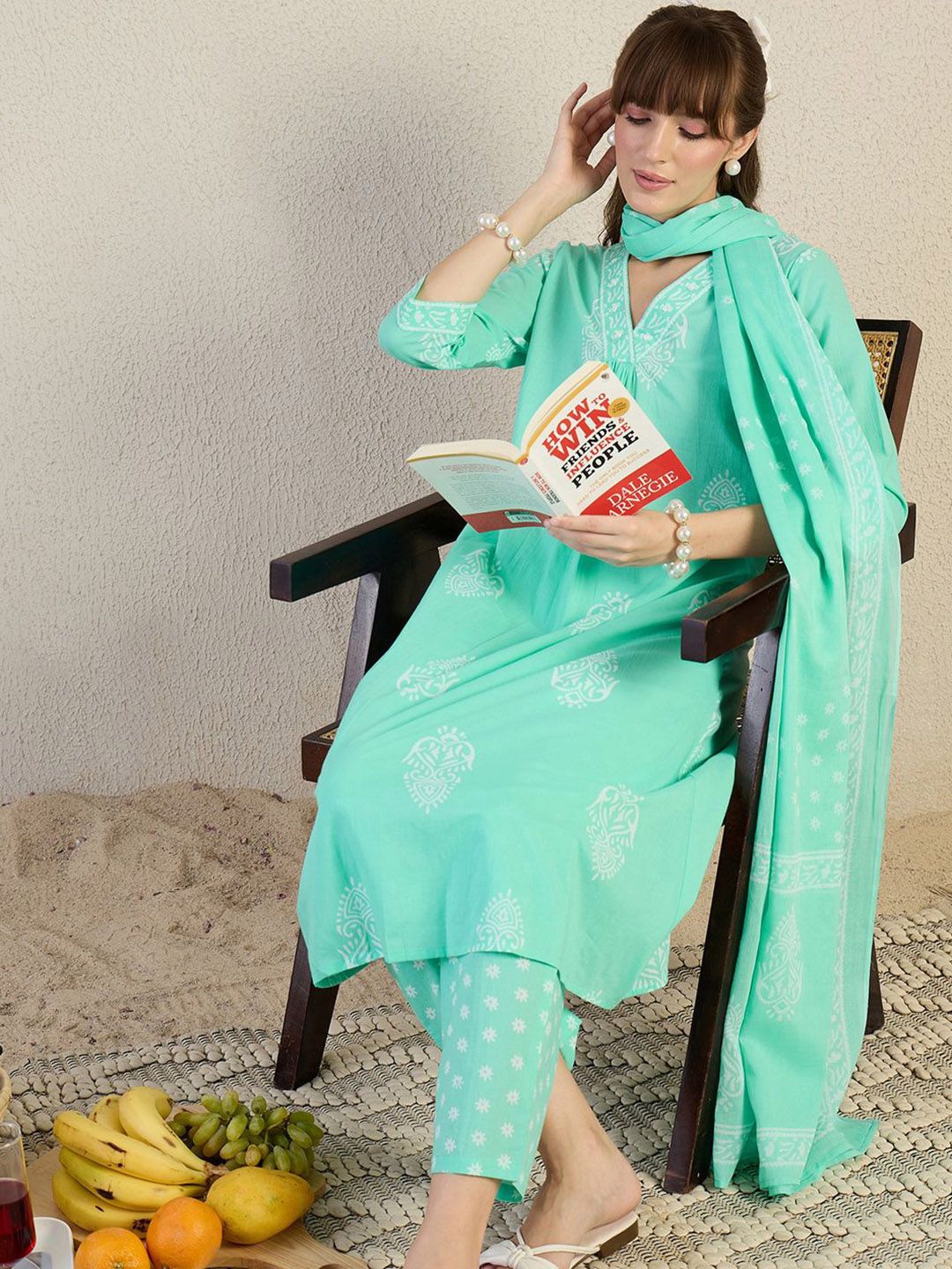 Dhiyona IE Women Floral Printed Regular Pure Cotton Kurta with Trousers & With Dupatta