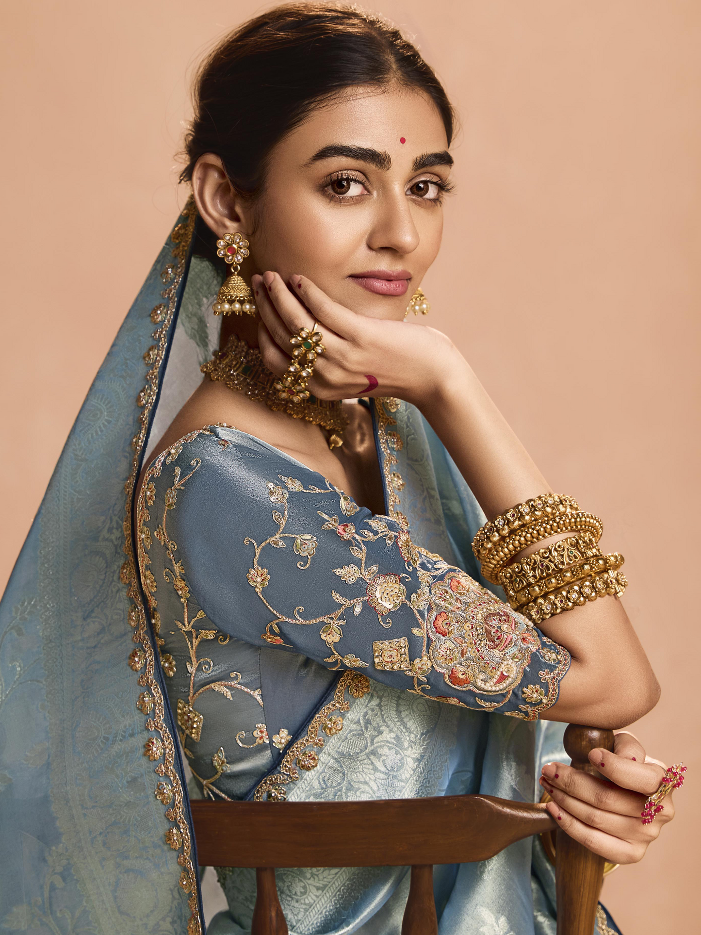 Dhiyona KM Women Elegant Grey Kanjivaram Silk Saree With Embroidered Blouse