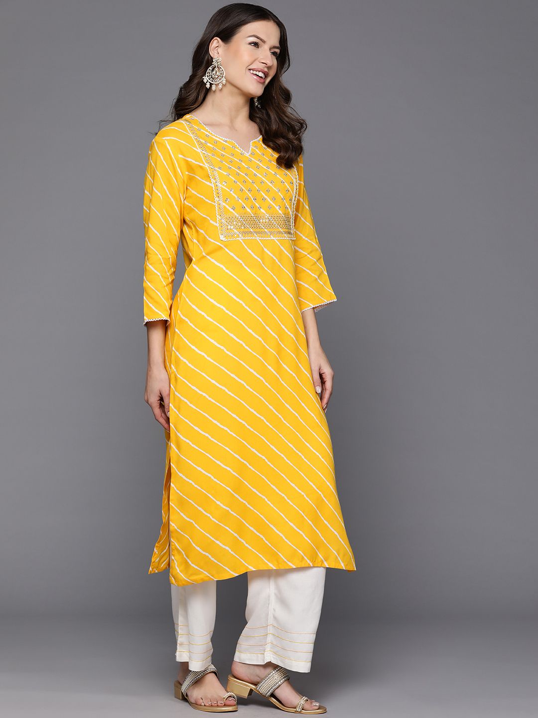 Dhiyona IE Women Leheriya Printed Sequinned Kurta