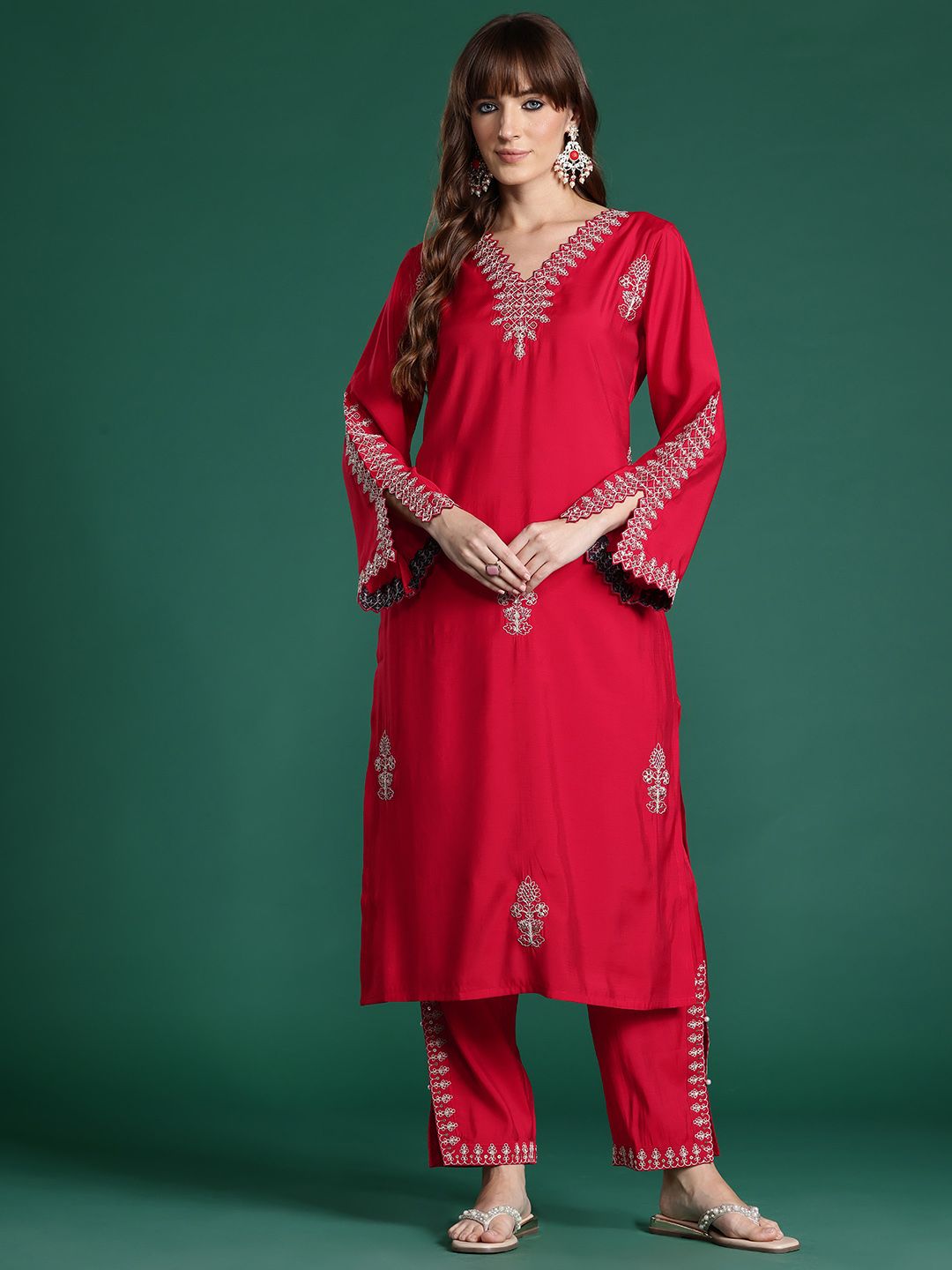 Dhiyona IE Ethnic Motifs Embroidered Sequinned Kurta with Trousers