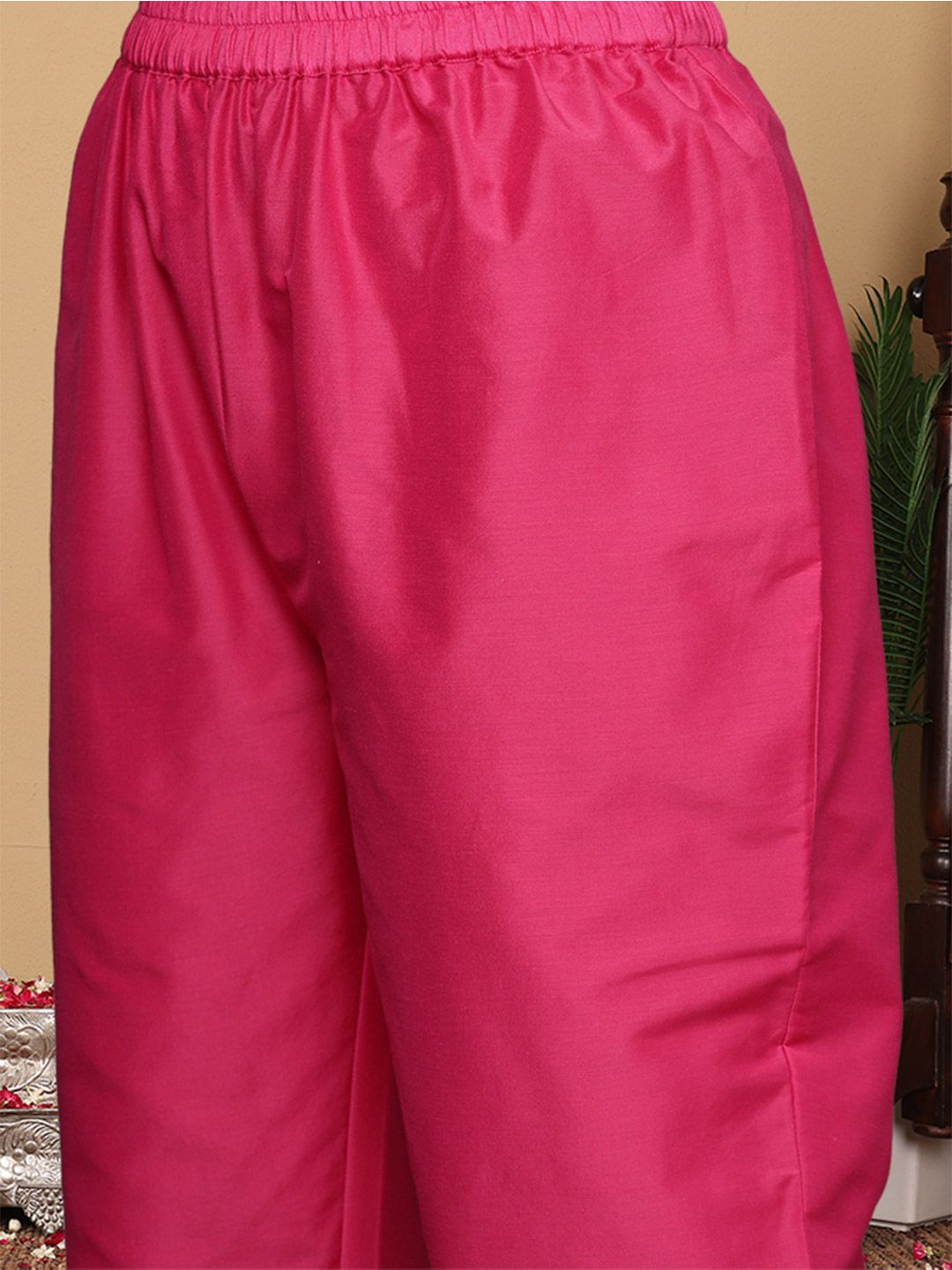 Dhiyona VA Women's Dyed Regular Thread Work Kurta with Trousers & With Dupatta