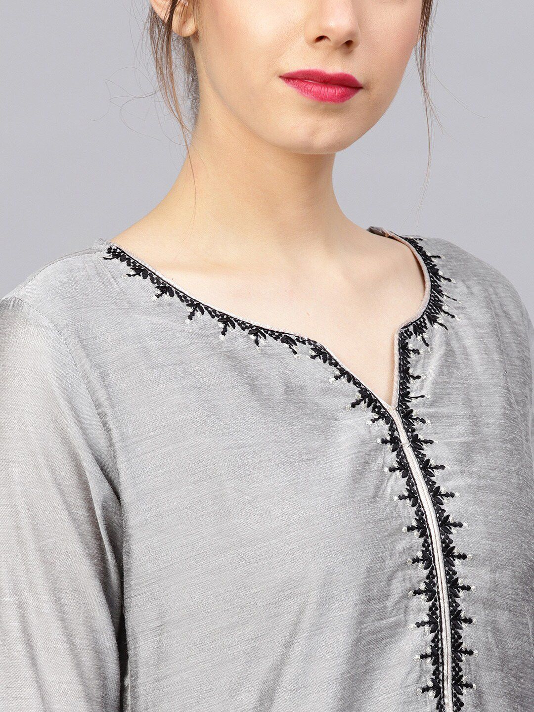 Dhiyona VA Women's Grey & Black Zari & Thread Work Kurta with Trousers & Dupatta