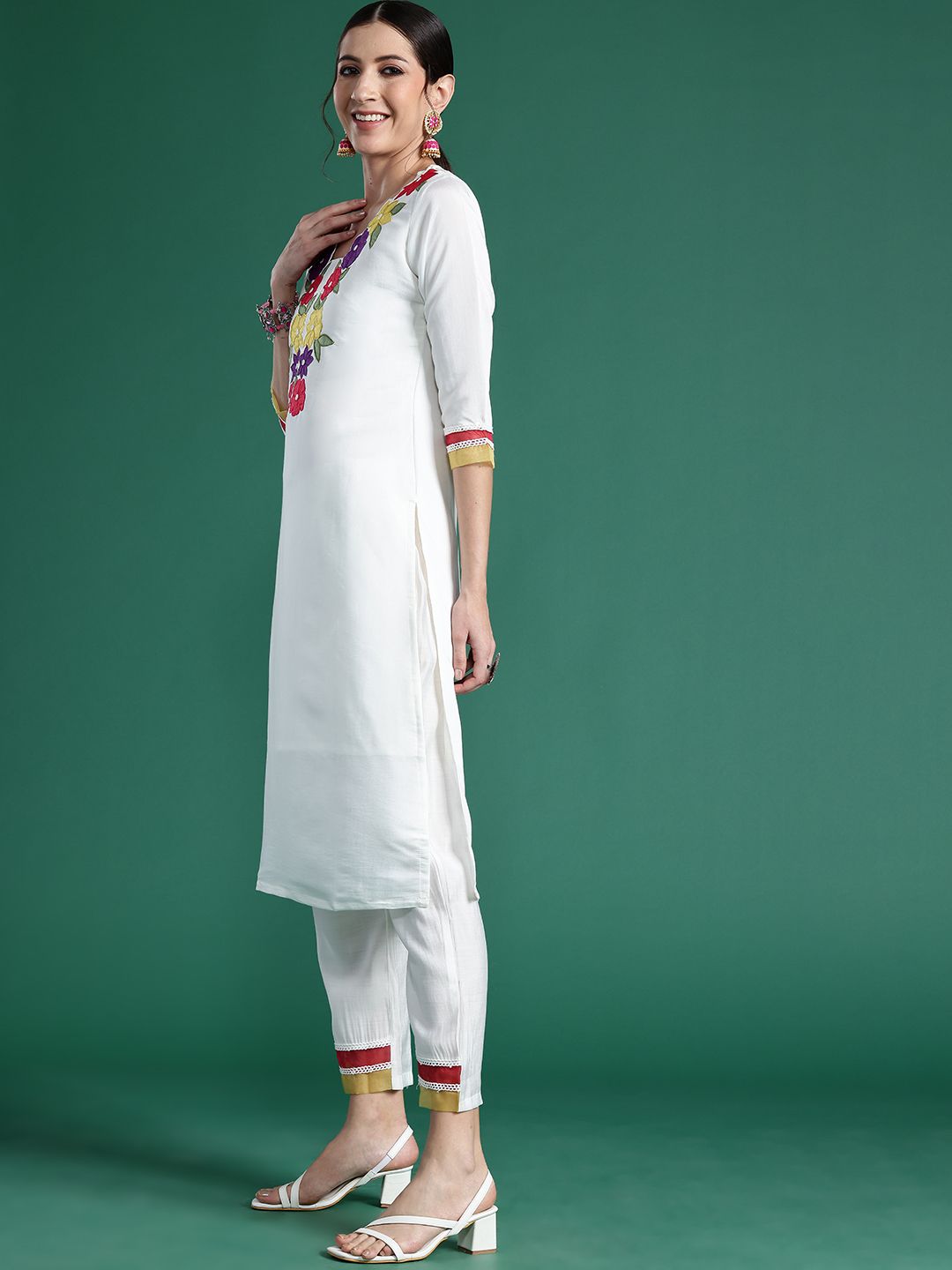 Dhiyona IE Women Floral Embroidered Regular Patchwork Kurta with Trousers & With Dupatta