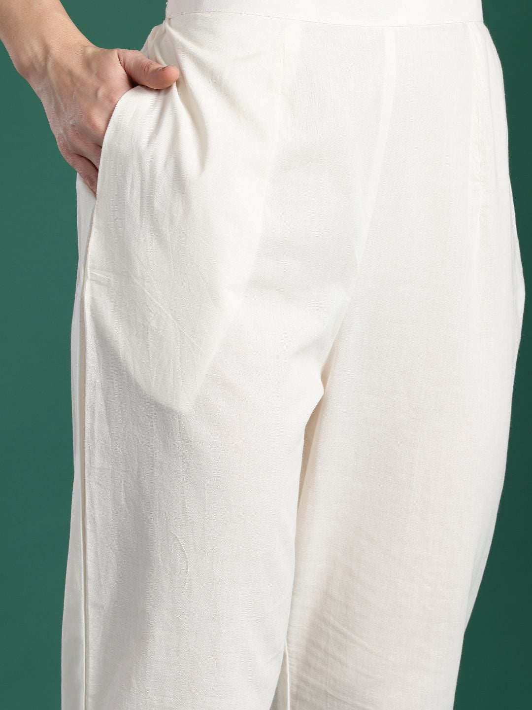 Dhiyona IE Floral Printed Beads and Stones Linen Kurta with Trousers & With Dupatta