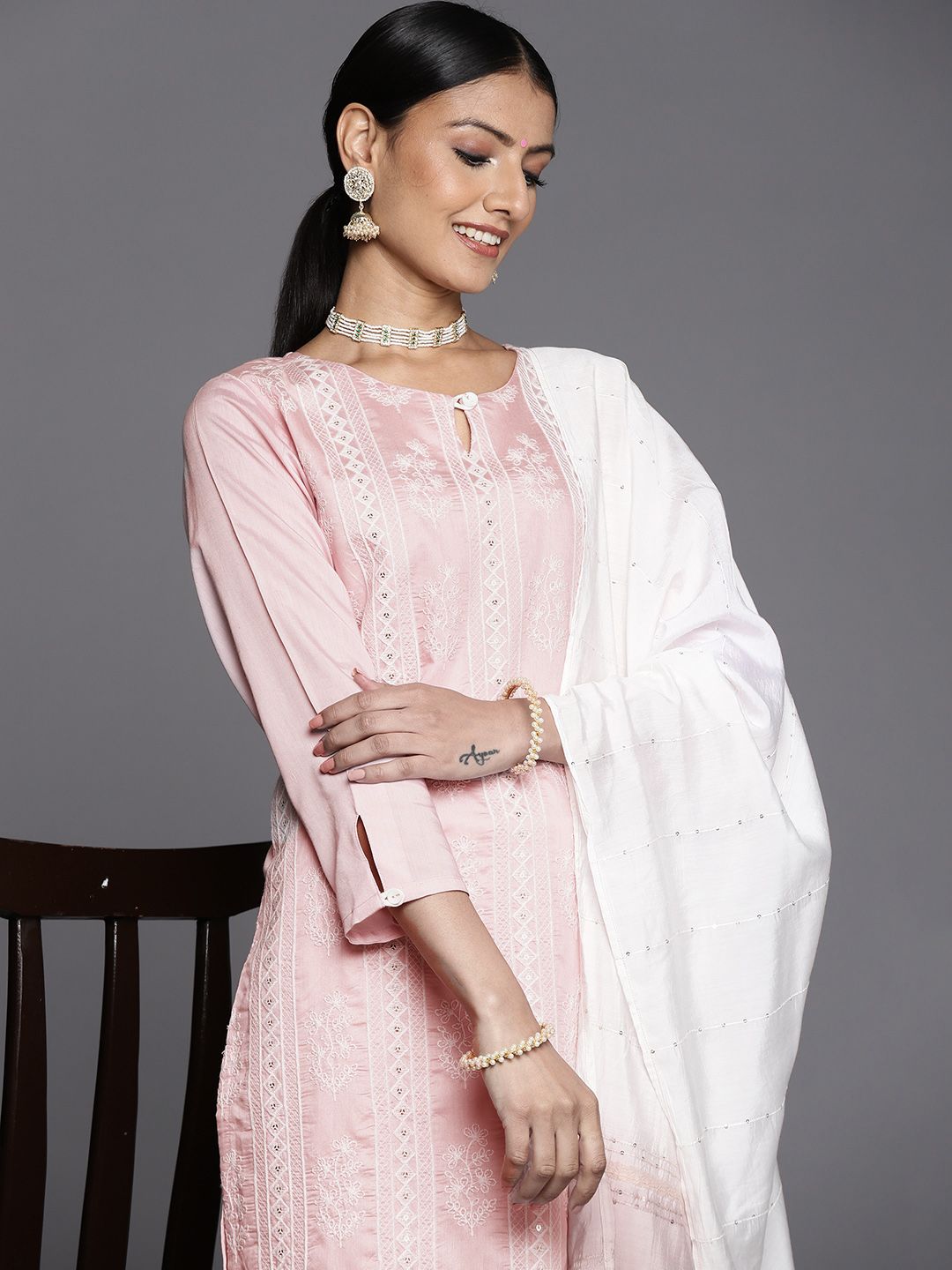 Dhiyona VA Women's Peach-Coloured Floral Embroidered Chikankari Chanderi Cotton Kurta Set