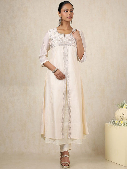 Dhiyona SO Women's Alina Cut Floral Embroidered Notch Neck Chanderi Silk Straight Kurta With Trousers & Dupatta