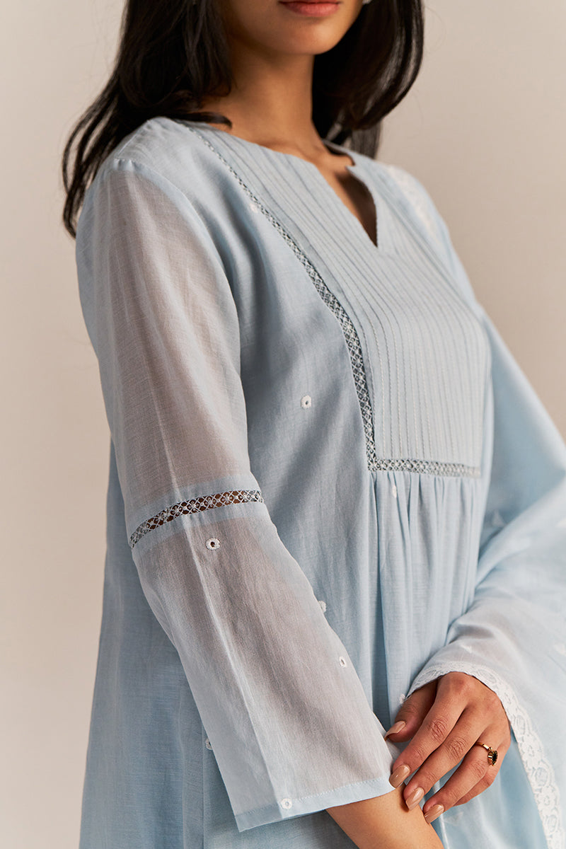 Dhiyona GF Women's Powder Blue Mul-Mul Embroidered Kurta Set