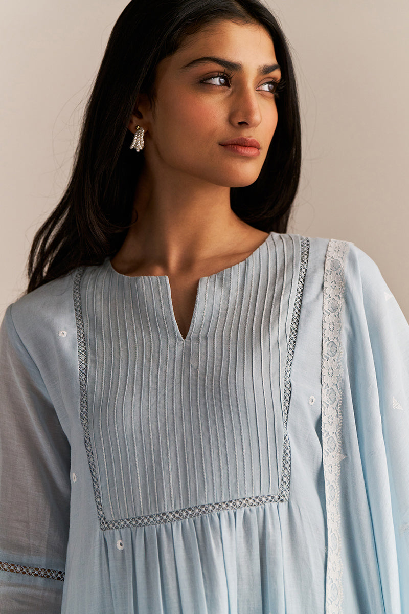 Dhiyona GF Women's Powder Blue Mul-Mul Embroidered Kurta Set