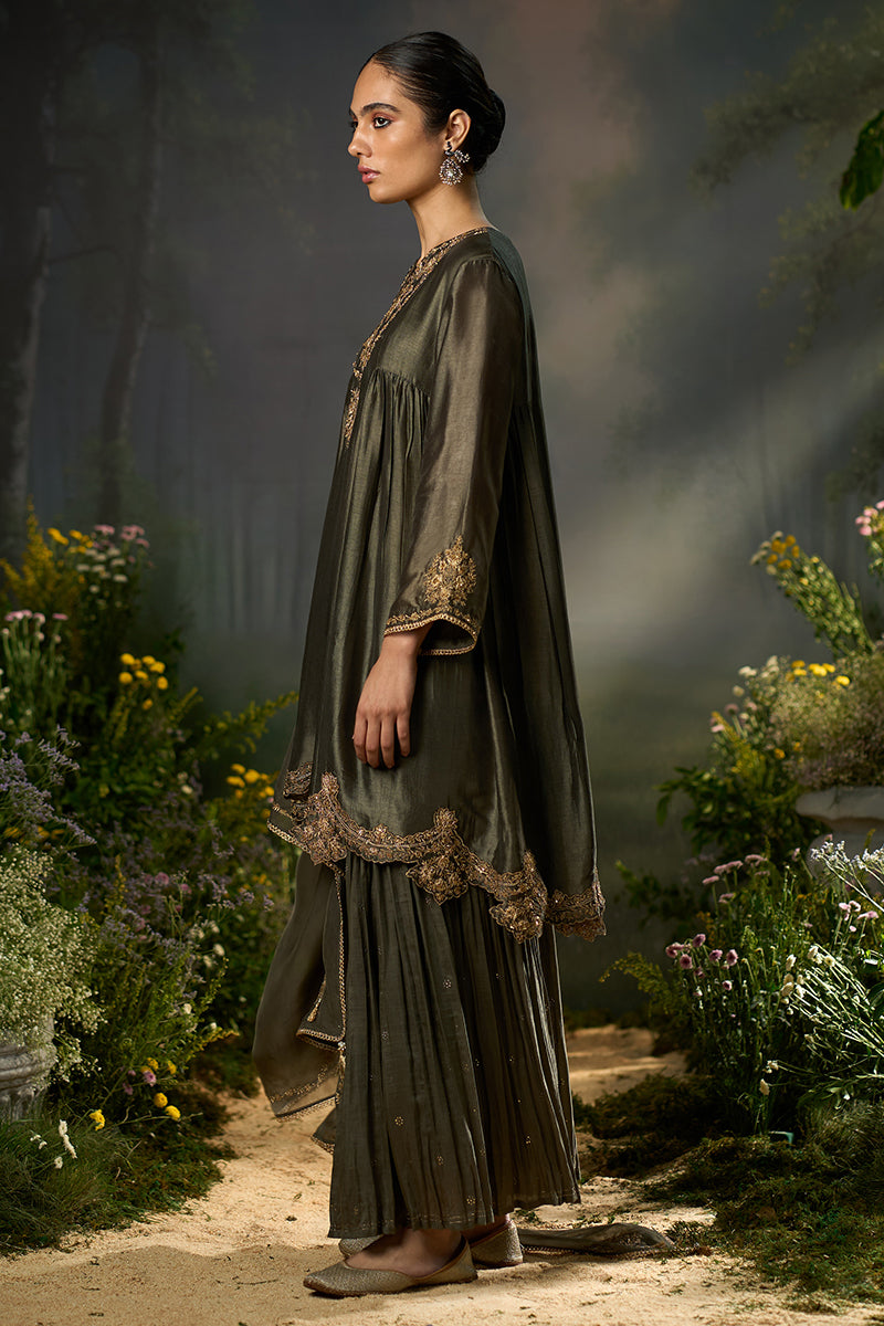 Dhiyona GF tarmac raw silk festive sharara kurta set