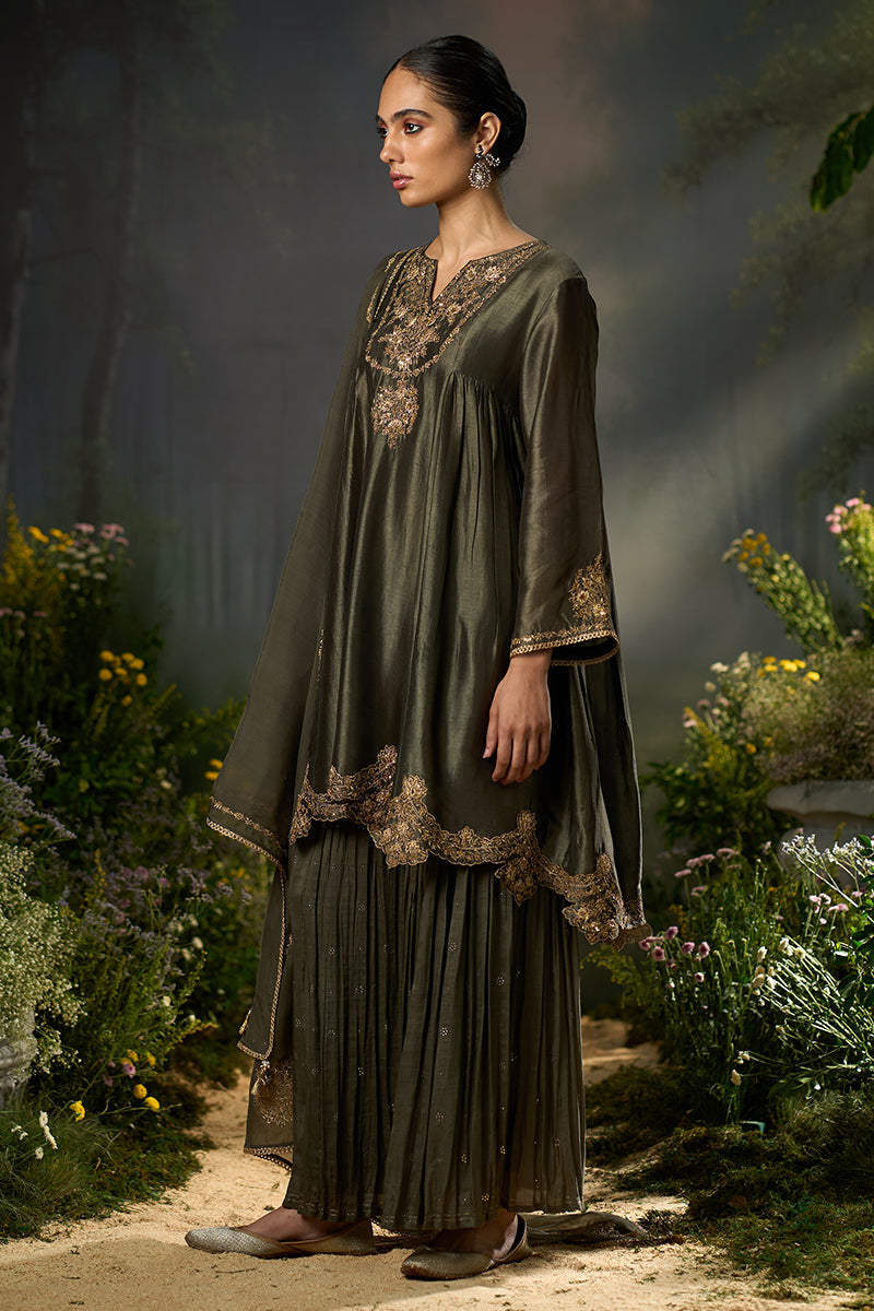 Dhiyona GF tarmac raw silk festive sharara kurta set