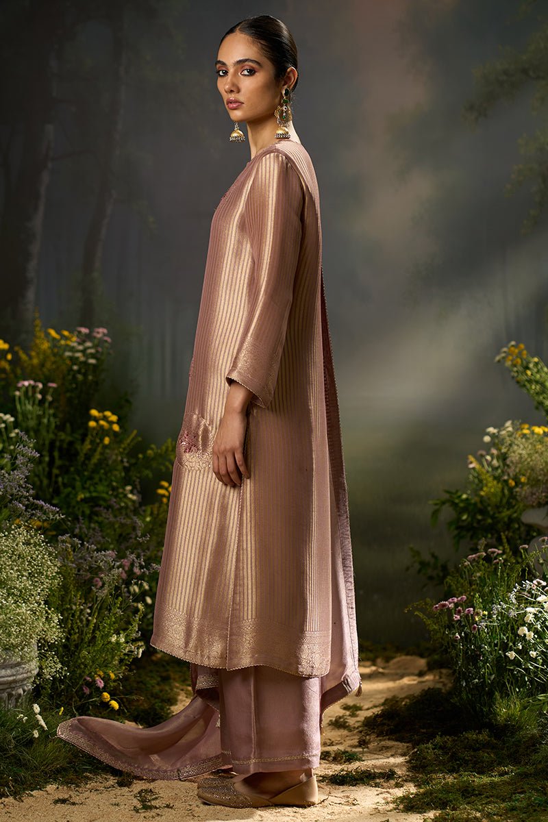 Dhiyona GF burlwood mauve woven festive kurta set