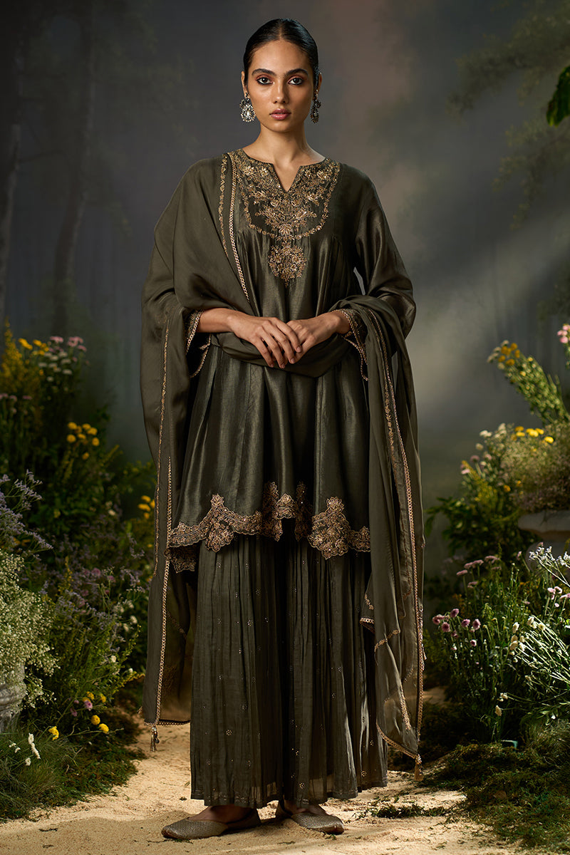 Dhiyona GF tarmac raw silk festive sharara kurta set