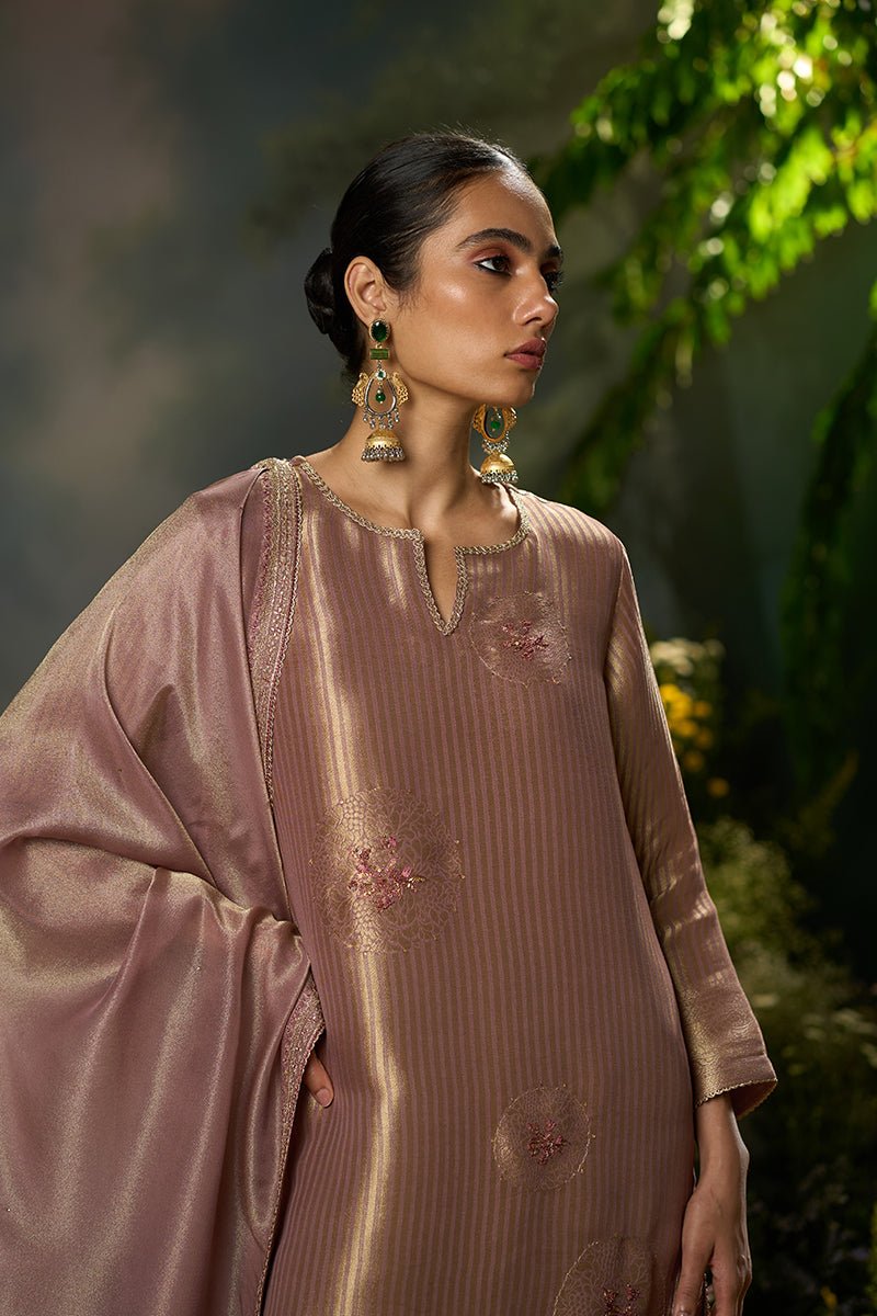 Dhiyona GF burlwood mauve woven festive kurta set