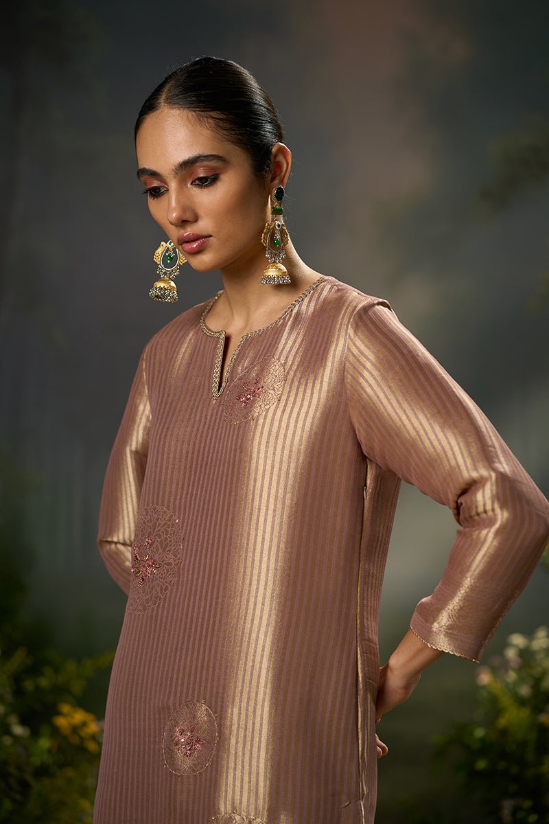 Dhiyona GF burlwood mauve woven festive kurta set