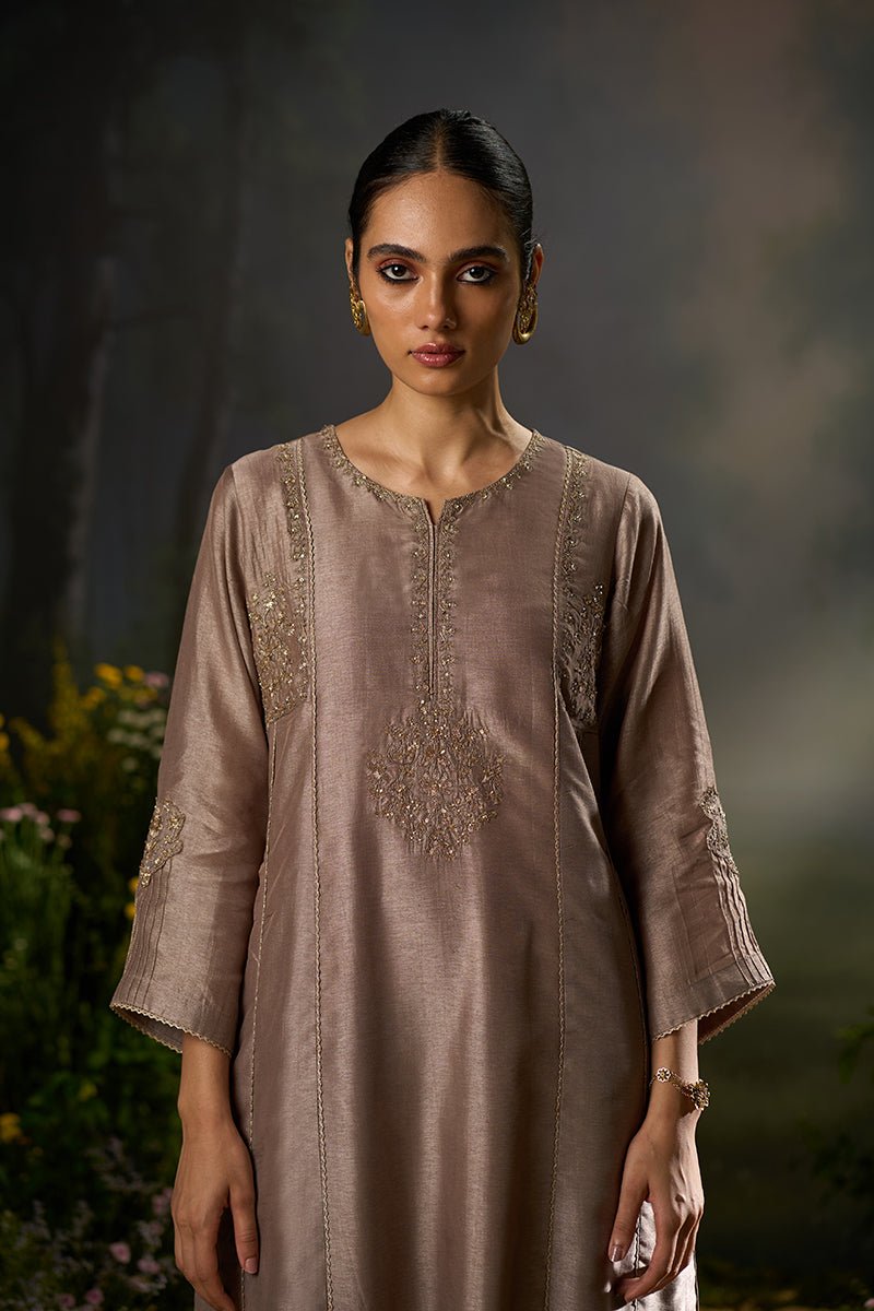 Dhiyona GF sphinx raw silk festive kurta set