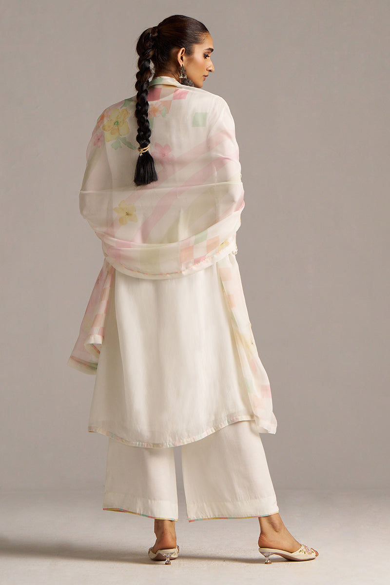 Dhiyona GF Women's Cloud White Bemberg Silk Kurta Set