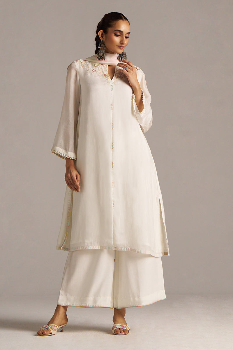 Dhiyona GF Women's Cloud White Bemberg Silk Kurta Set