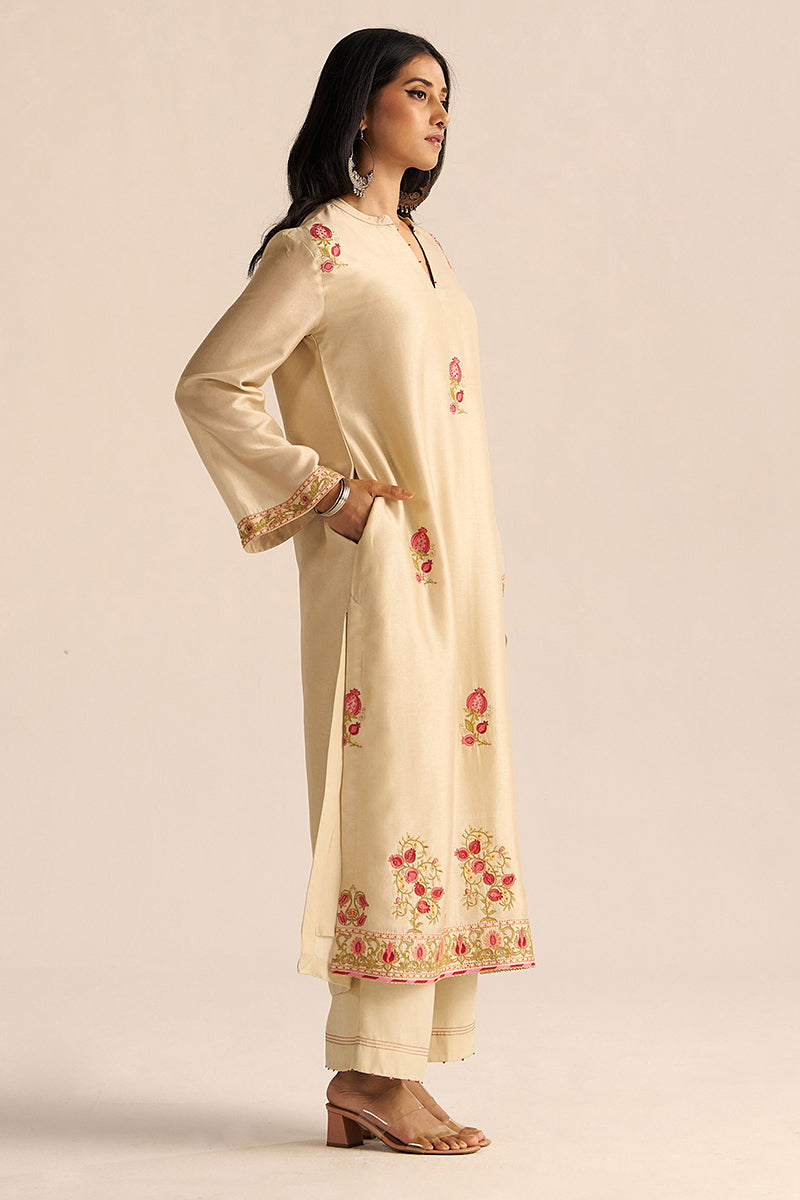 Dhiyona GF Women's Mascarpone Cream Raw Silk Embroidered Co-ord Set