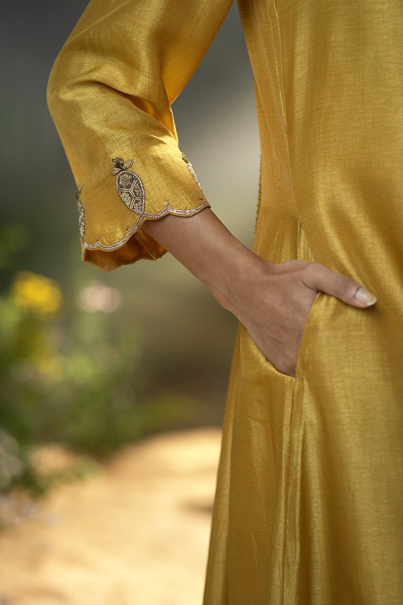 Dhiyona GF honey gold raw silk festive anarkali kurta set