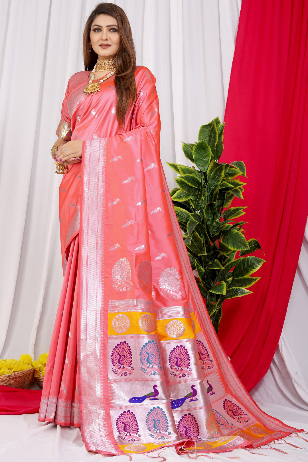 Dhiyona GR Women's Chandramukhi Rose Pink Zari Paithani Silk Saree
