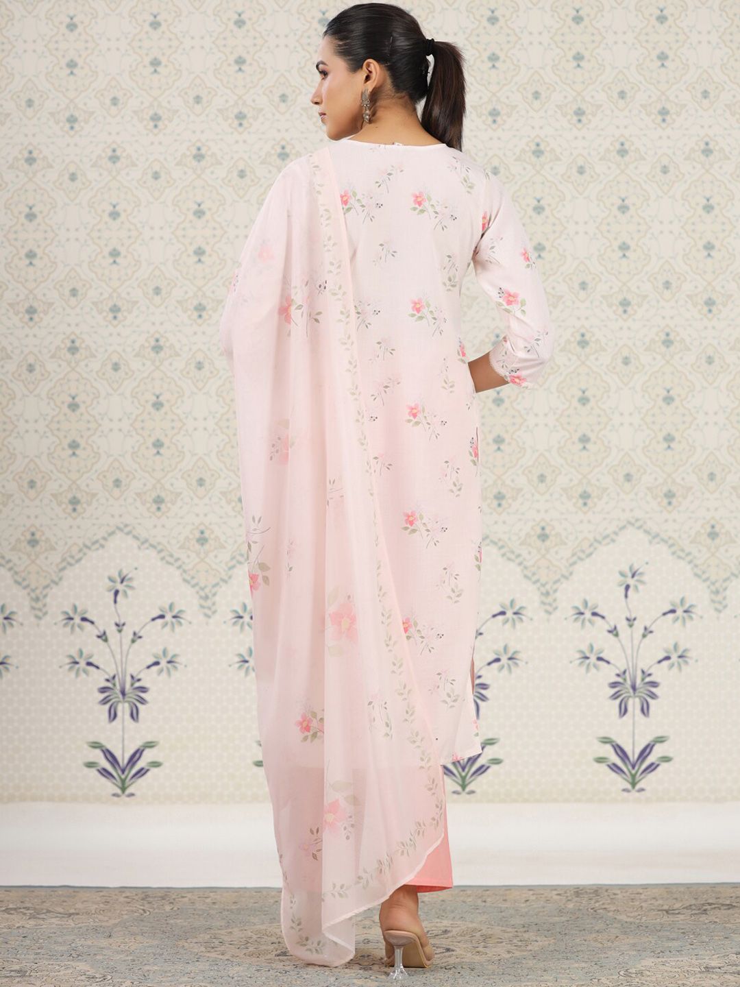 Dhiyona OD Floral Printed Pleated Kurta & Trousers With Dupatta