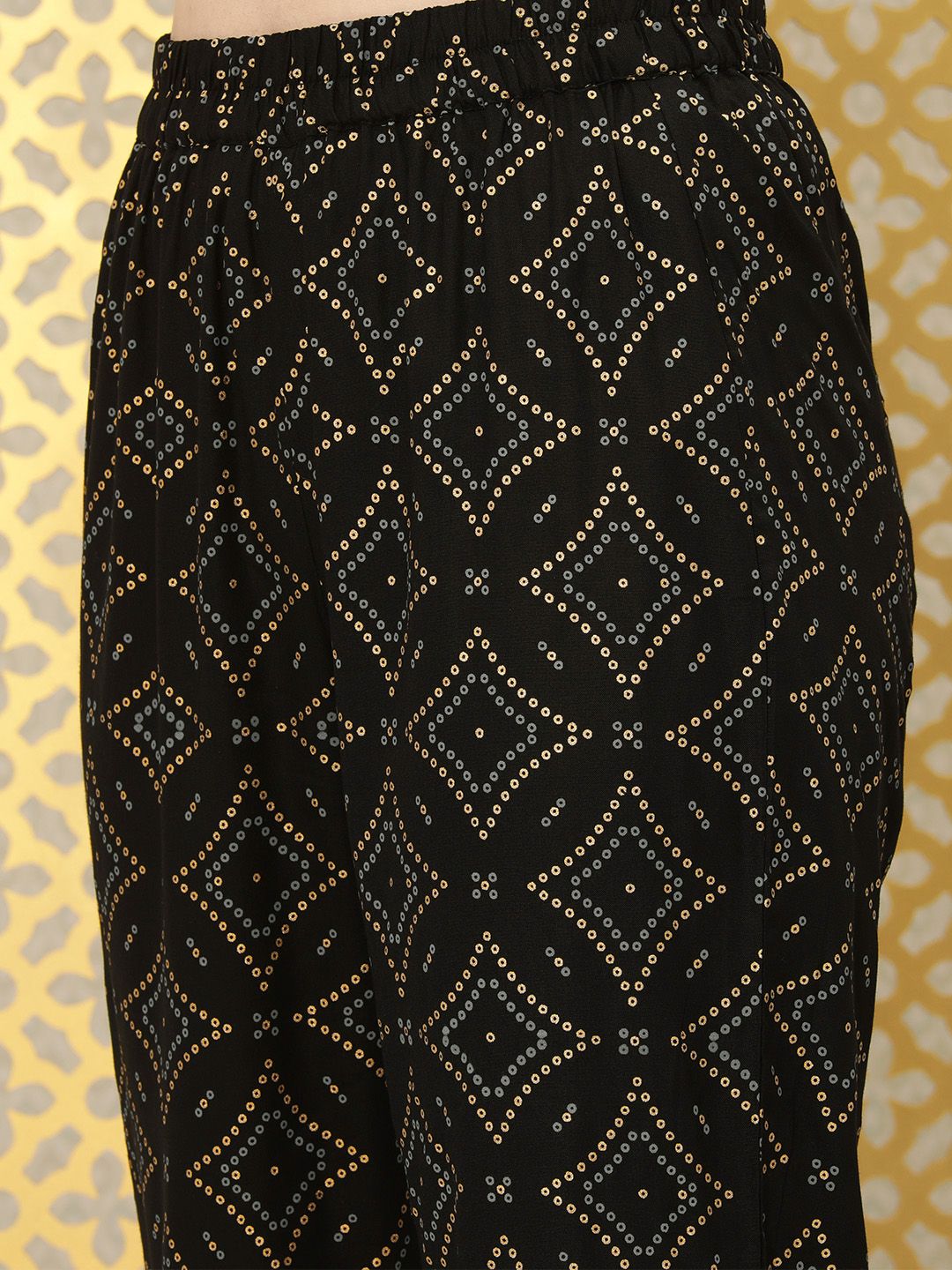 Dhiyona OD Women Black Bandhani Pleated Kurta with Trousers & With Dupatta