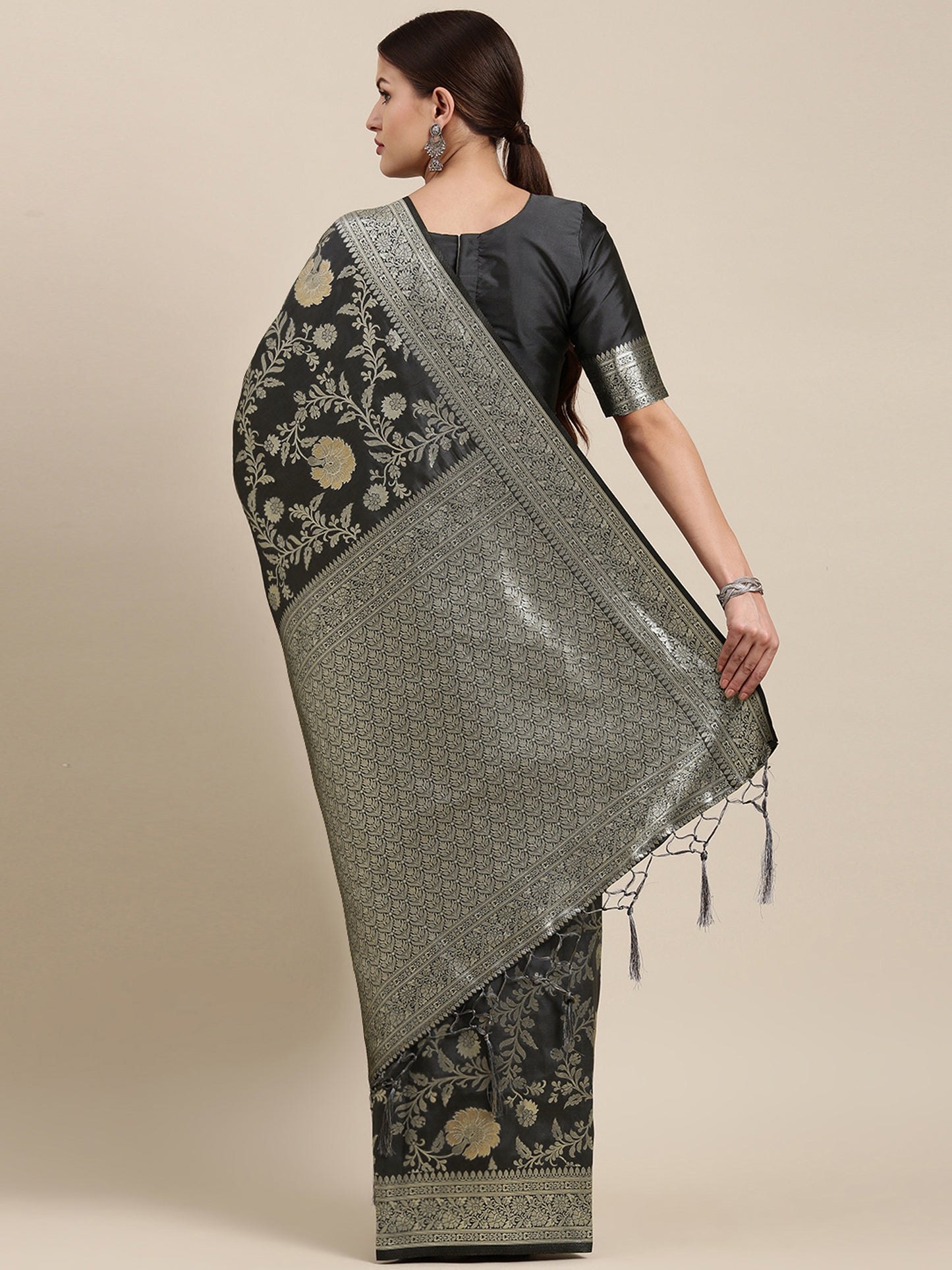 Women's Kanjeevaram Silk Grey Woven Design Designer Saree With Blouse Piece