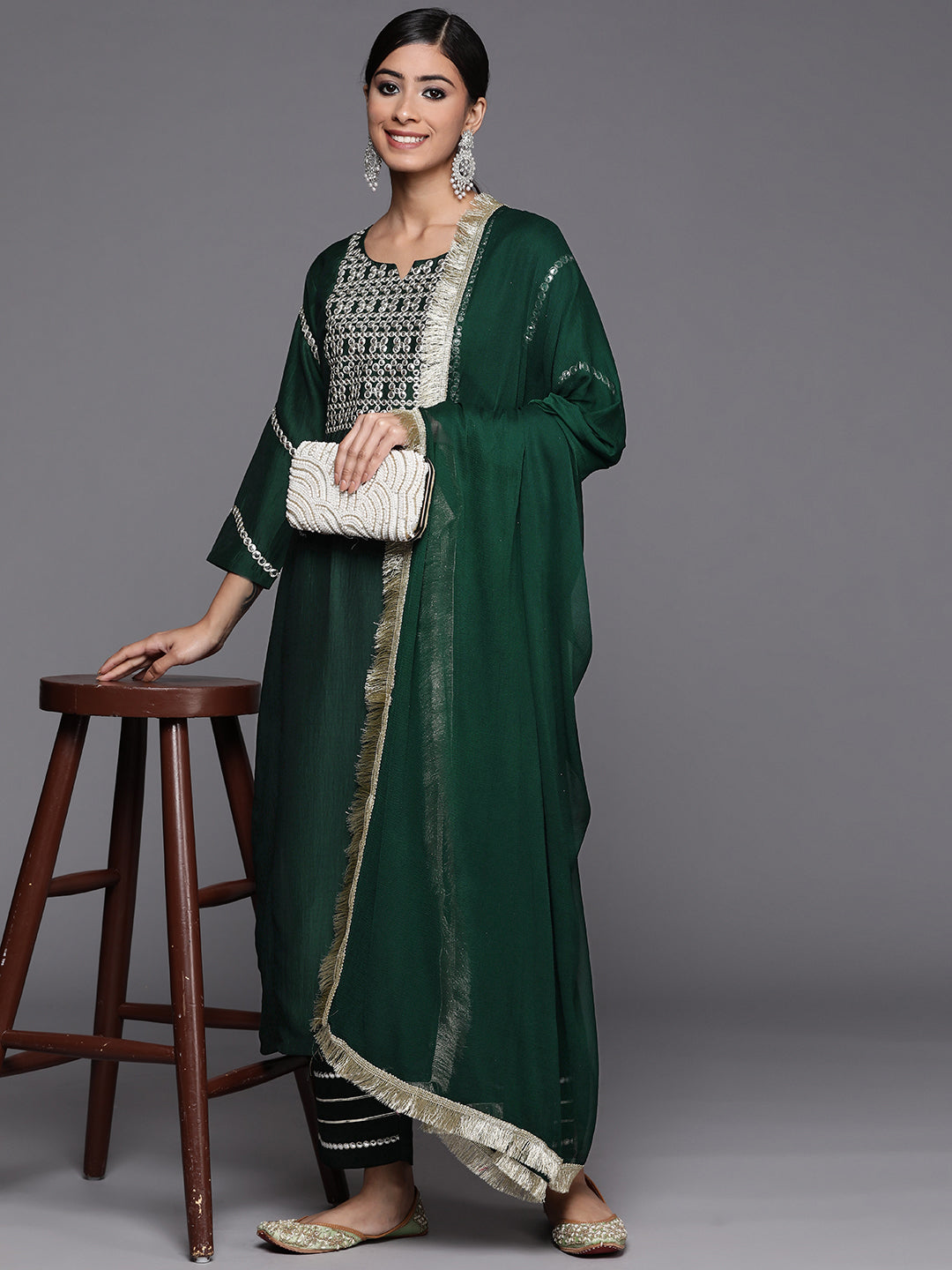 Dhiyona VR Women's Varaanga Green Embroidered Kurta With Tonal Bottom And Tonal Chiffon Dupatta