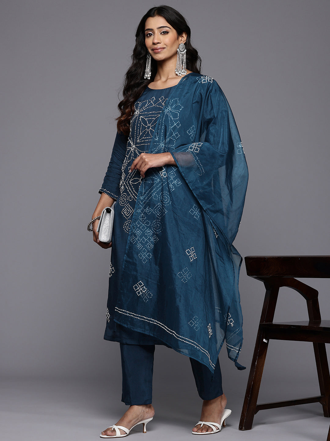 Dhiyona VR Women's Navy Blue Hand Embroidered Straight Kurta With Trousers And Embroidered Dupatta