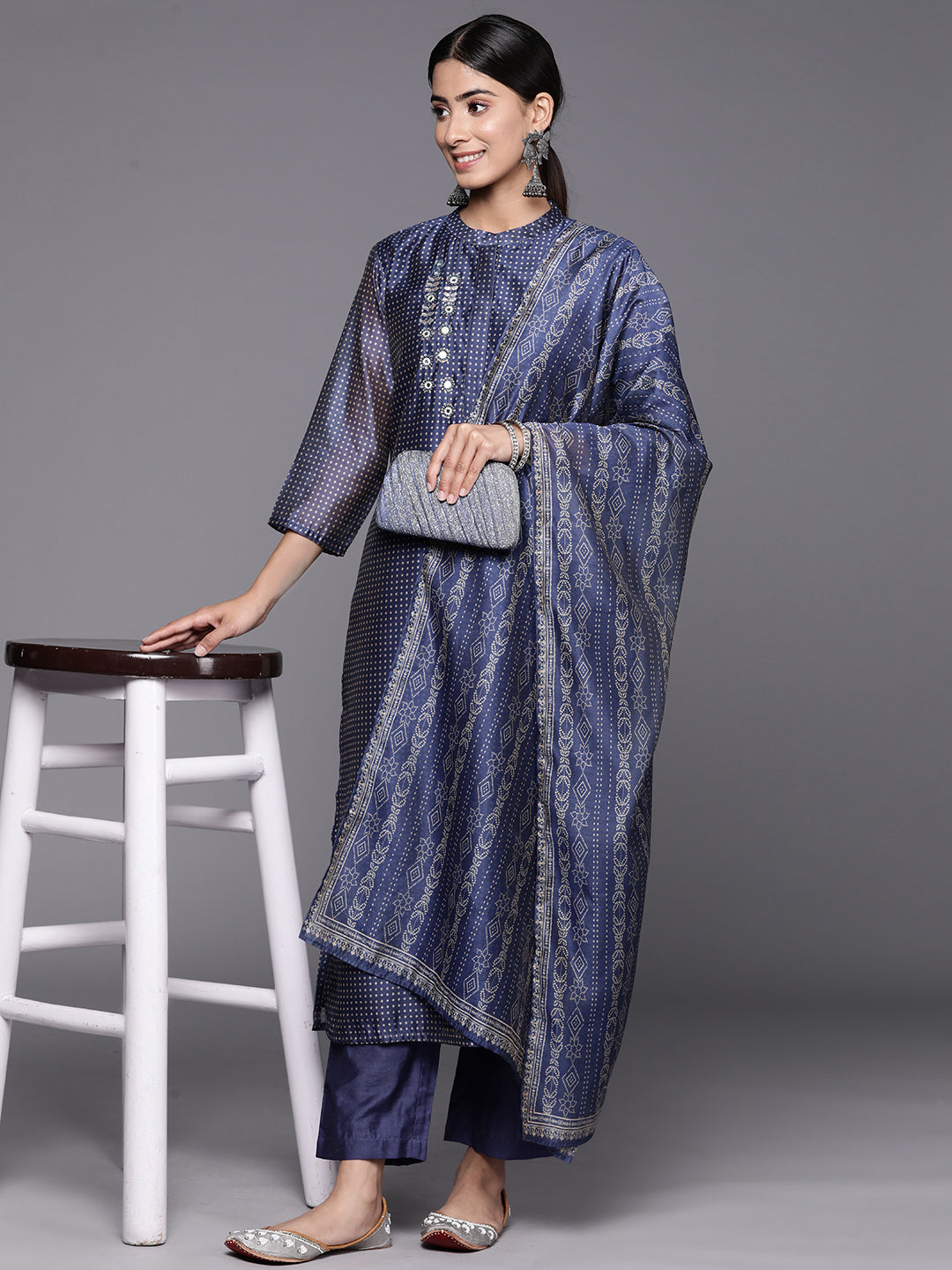Dhiyona VR Women's Navy Blue Bandhani Printed Straight Kurta With Three Quarter Sleeves Paired With Tonal Bottom And Printed Dupatta